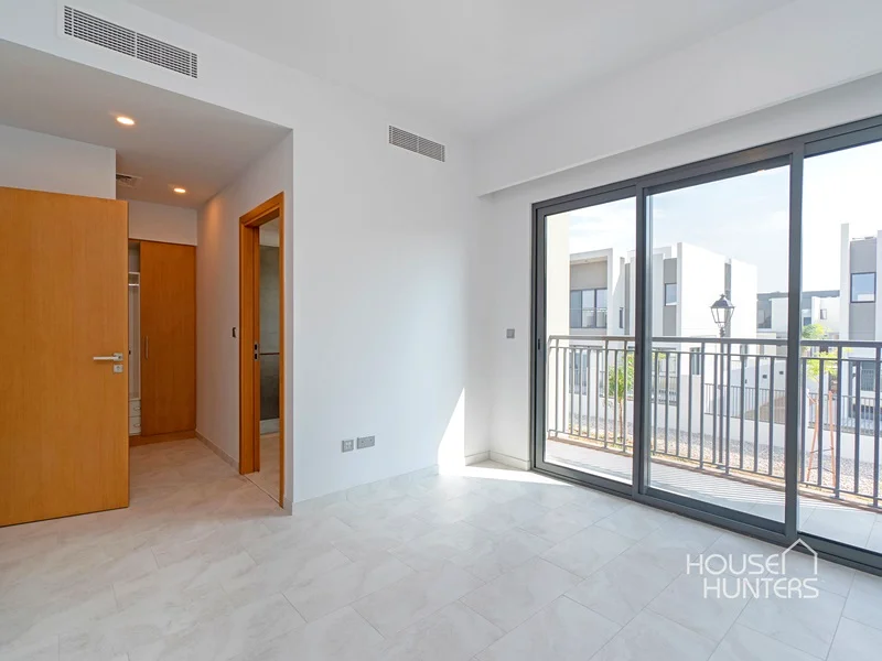 Single Row | Vacant | Close to Amenities63736339449475113