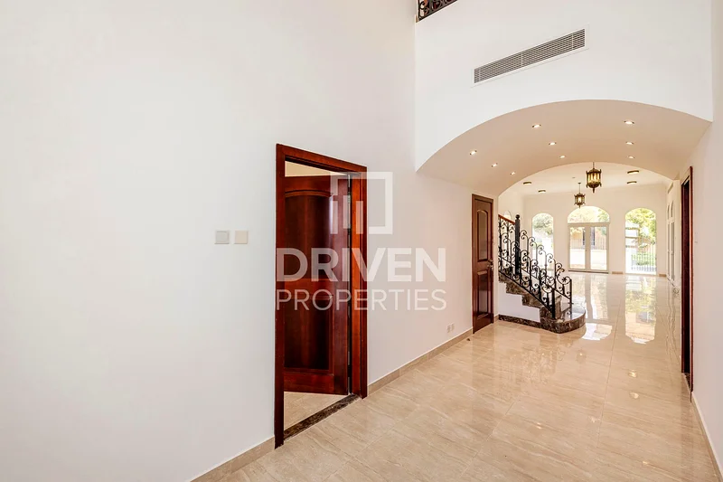 Single Row Villa with Basement | Near Pool and Gym63727565345410114