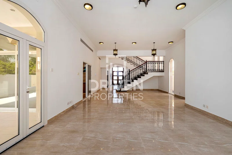 Single Row Villa with Basement | Near Pool and Gym63727565345410112