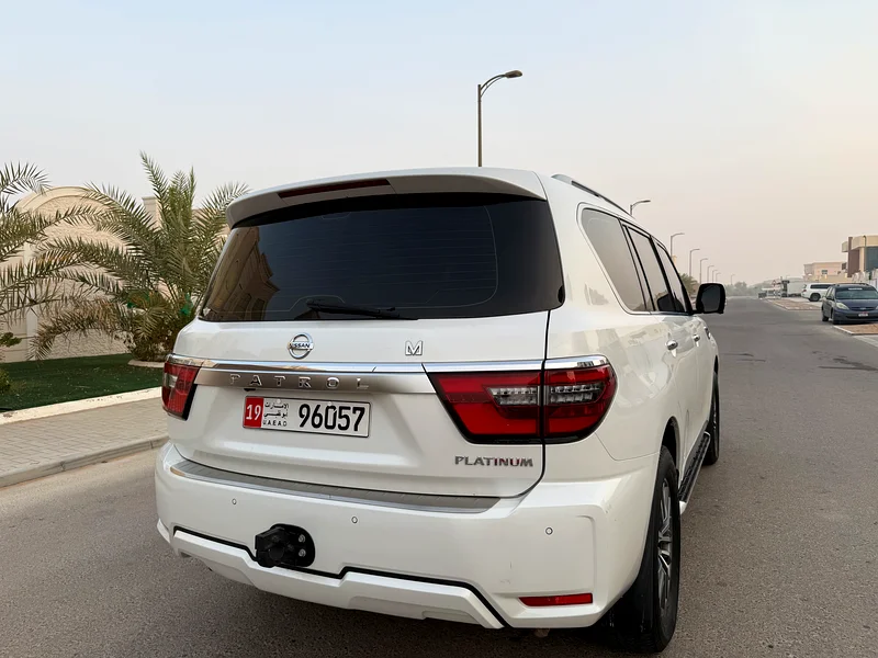 نيسان بترول بلاتينيوم SE V6 ،خليجي موديل 2021، صبغة وكالة، وبحالة الوكالة كامل، تشيكات وكالة  .63612799370626114