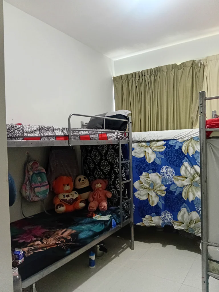 Ladies bed space in DIP-163796791861377111