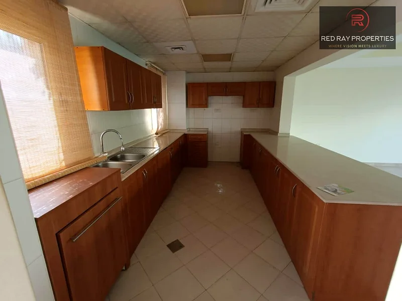 فيلا تاون هاوس مكونة من 3 غرف نوم للإيجار في قرية الحمرا63814264868609113