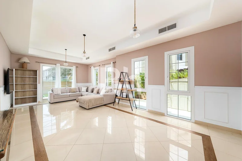 Immaculate Condition |Independent 3bed |Large Plot63925741785346113