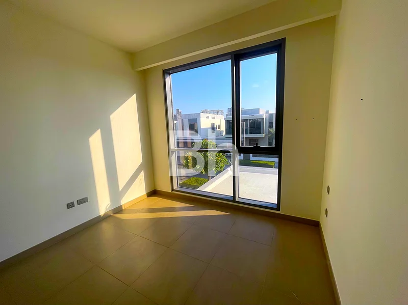 Amazing Location | Green Belt | Spacious63754729608322114