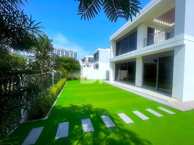 Amazing Location | Green Belt | Spacious63754729608322110