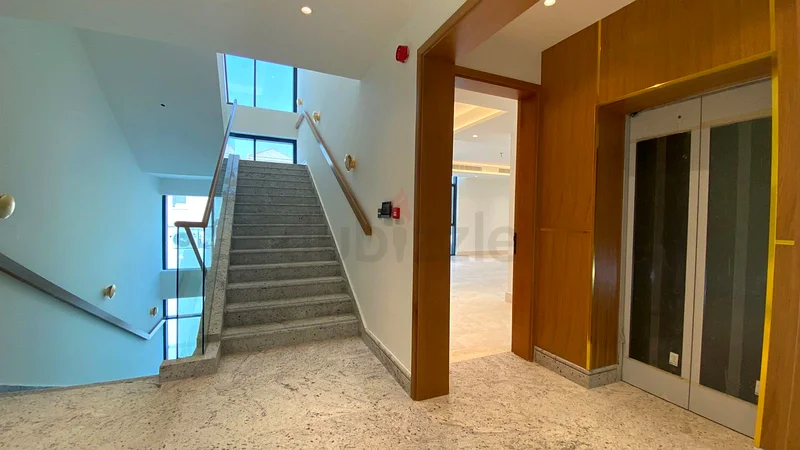 Spacious Brand-New 6-Bedroom Villa | Prime Location in Al Muhaisnah 163726113678723114