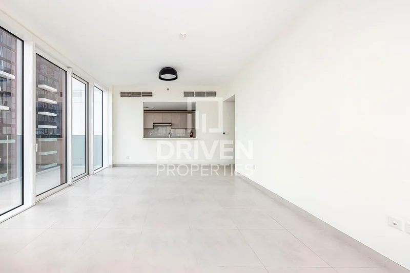 Park View | Unique Layout | Spacious Unit63768746169345112
