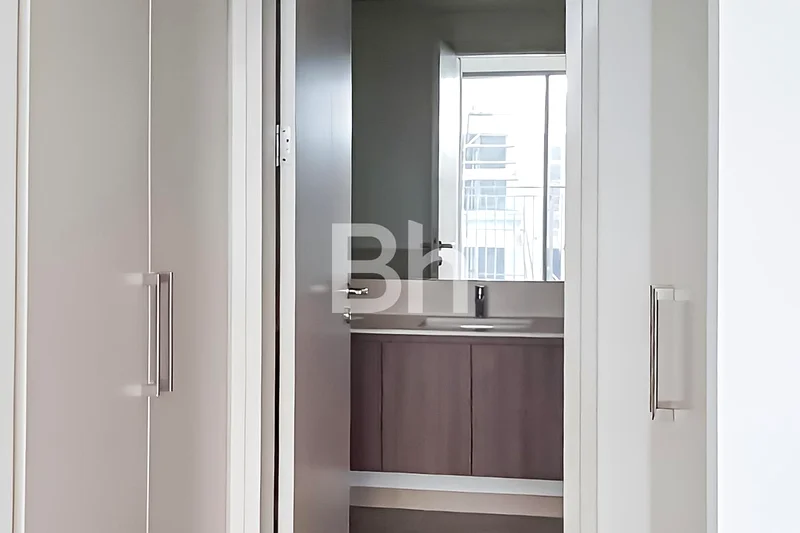 Available Now | Mid Floor  | Corner Unit63754222207491114