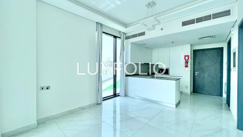 مكيف حراري | إضاءة طبيعية | شاغر63766068223874112