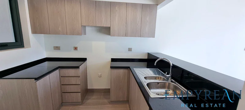 Bigger Plot Stunning 3-Bedroom Townhouse | Single Row | Park View63738983764225114