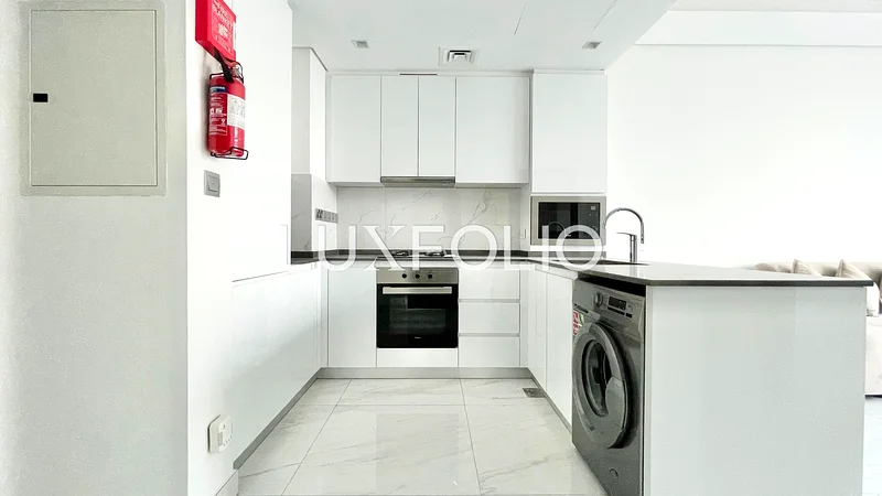 Direct Pool Access | Fully Furnished | Modern63765969764482114