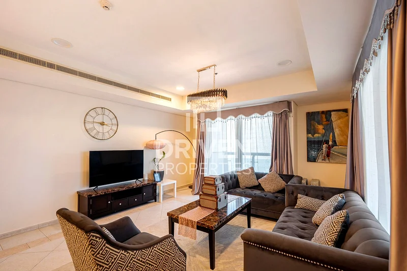 Ready to Move in | Furnished | Unique Layout64041590791811114