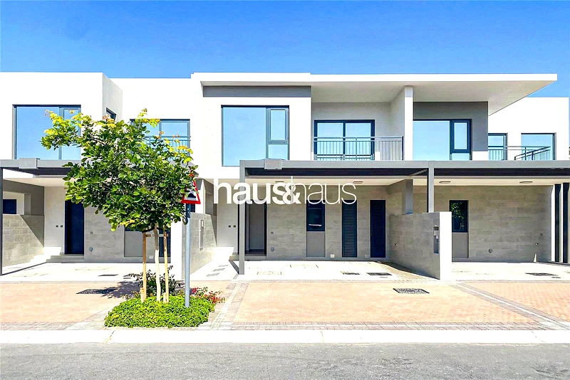 Single Row | Vacant on Transfer | Private Location63915585588097110