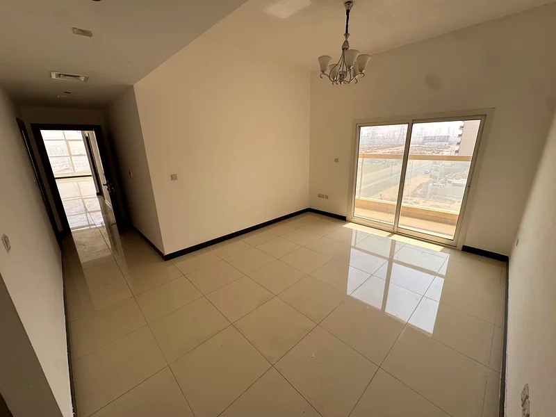SCENIC VIEWS | PRIME LOCATION | POOL & GYM63742003590147112