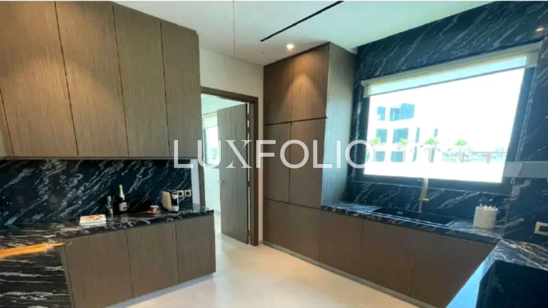 ULTRA LUXURY | GOLF COURSE VIEWS | SELLING CLOSE TO OP63971138305154114
