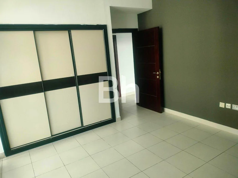 Large layout | Well Maintained | 2 Parking63942317447553111
