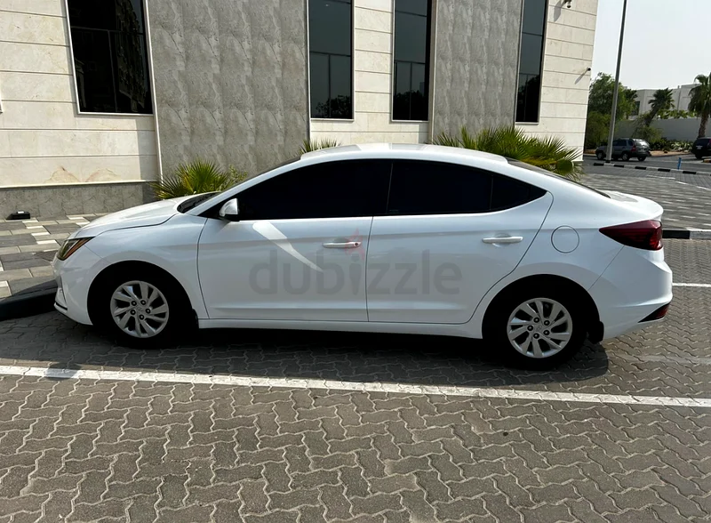 Hyundai Elantra 202063612087037826112