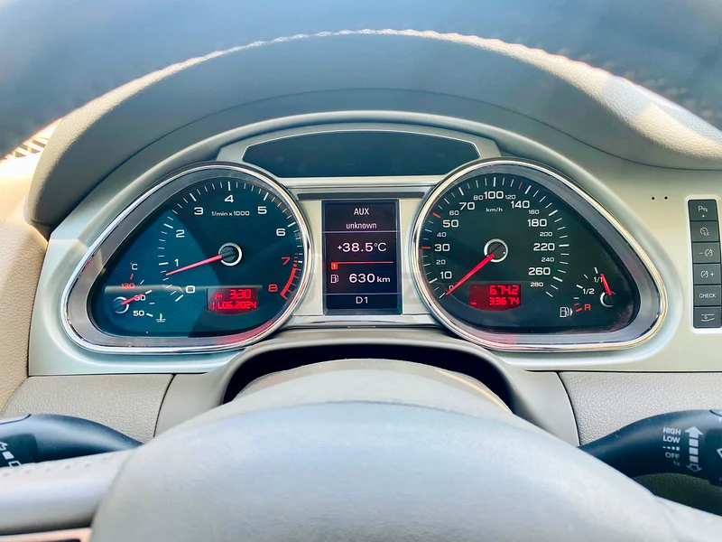 Audi Q7 4.2 ltr V863612080265731112