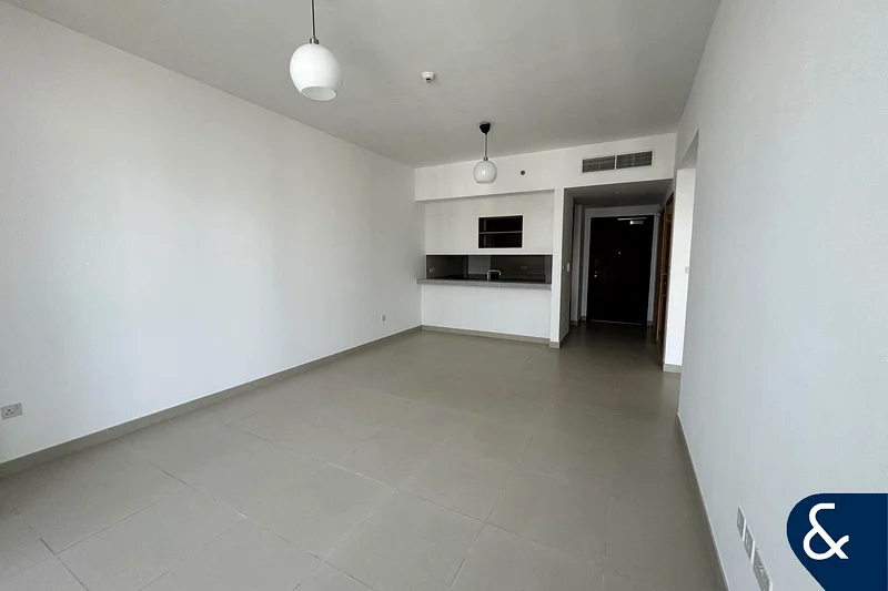 1 Bed | Large Layout | High floor | Vacant63754222166530112