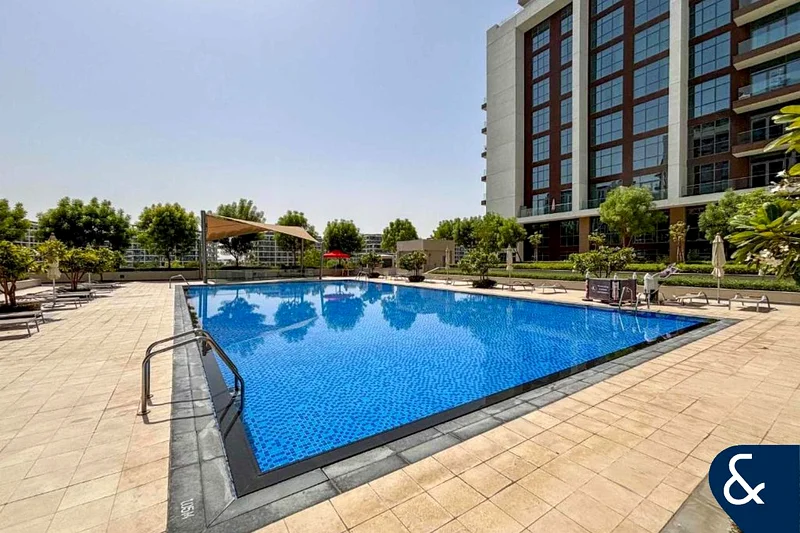 1 Bed | Large Layout | High floor | Vacant63754222166530110