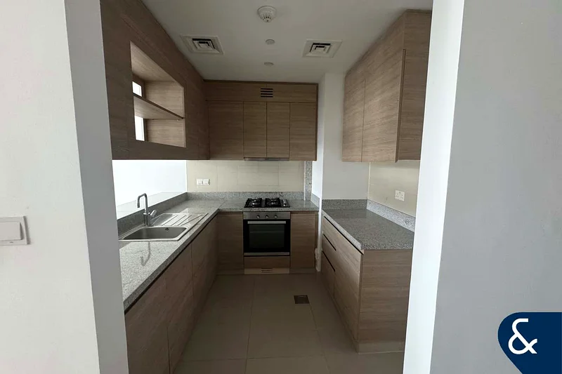 1 Bed | Large Layout | High floor | Vacant63754222166530114