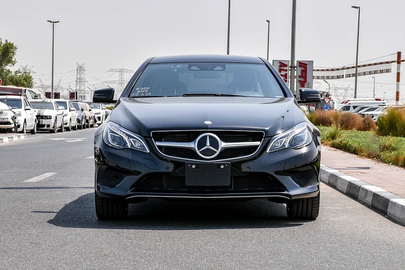 2015 - E350 - IMMACULATE CONDITION - ONLY 32,000 KM DONE63613134985985111