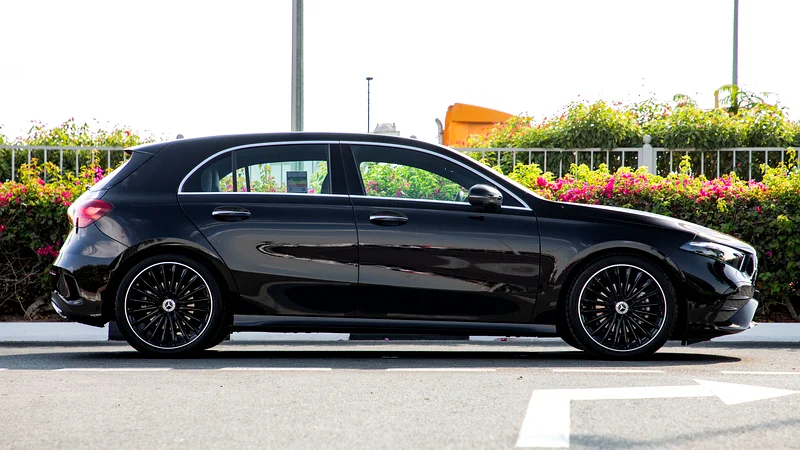 مرسيدس بنز A200 AMG هاتشباك 1.3 لتر/2025/الخليج63613135628546111