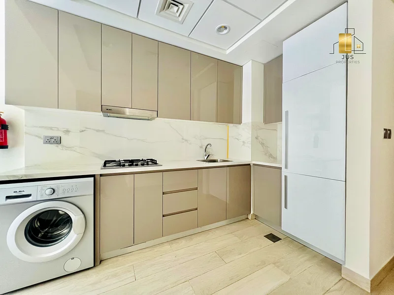 Burj Khalifa City Skyline View | Chiller Free | Lagoon Facing | Higher Floor | Best Deal63803638996355113