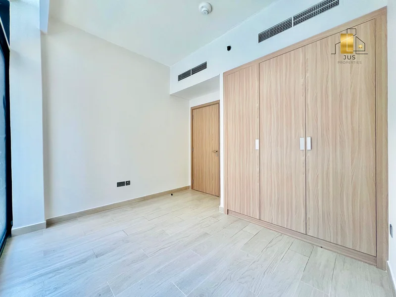 Burj Khalifa City Skyline View | Chiller Free | Lagoon Facing | Higher Floor | Best Deal63803638996355110