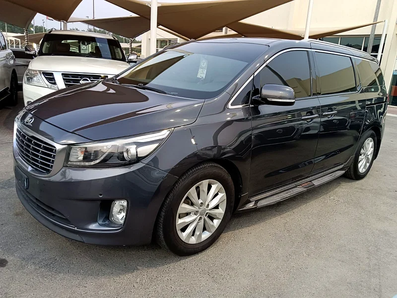 KIA CARNIVAL GCC ONE OWNER636120773514271124