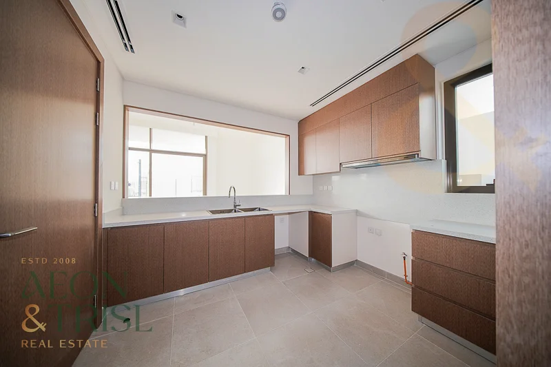 جديد بالكامل | تخطيط كبير | واسع | شاغر63762995096065112
