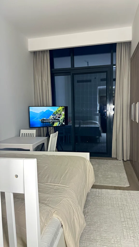 ستوديو مؤثث للإيجار في عزيزي ريفيرا 163804242690178112