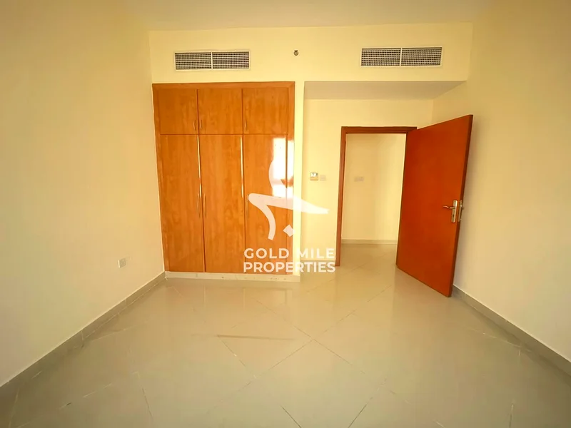شقة جميلة مكونة من غرفتي نوم بتصميم فسيح ورائع63743699911297112