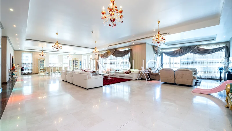 Sea Views | Vacant | Large Layout63773631314306110