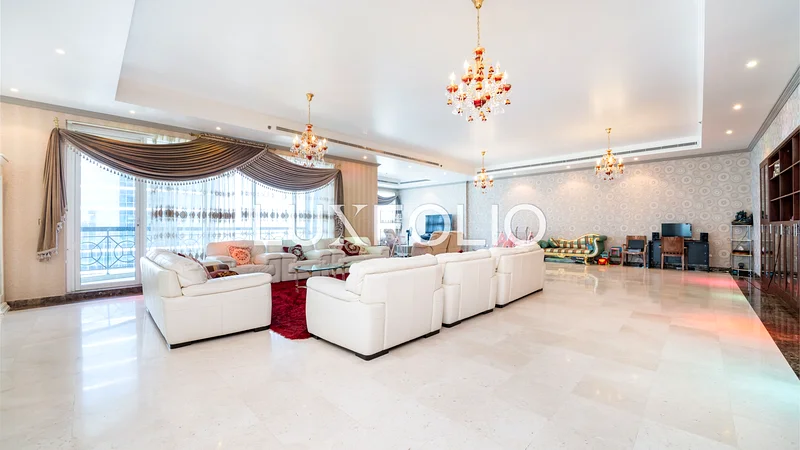 Sea Views | Vacant | Large Layout63773631314306113