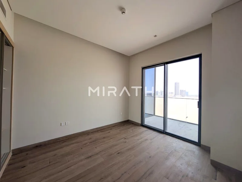 Ready To Move | Prime Location | Semi Furnished63809488568962114