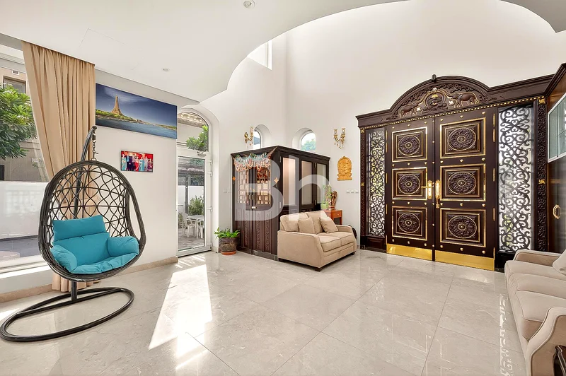 Spacious | Custom Villa With Lift And Pool | Vastu63917017166339112