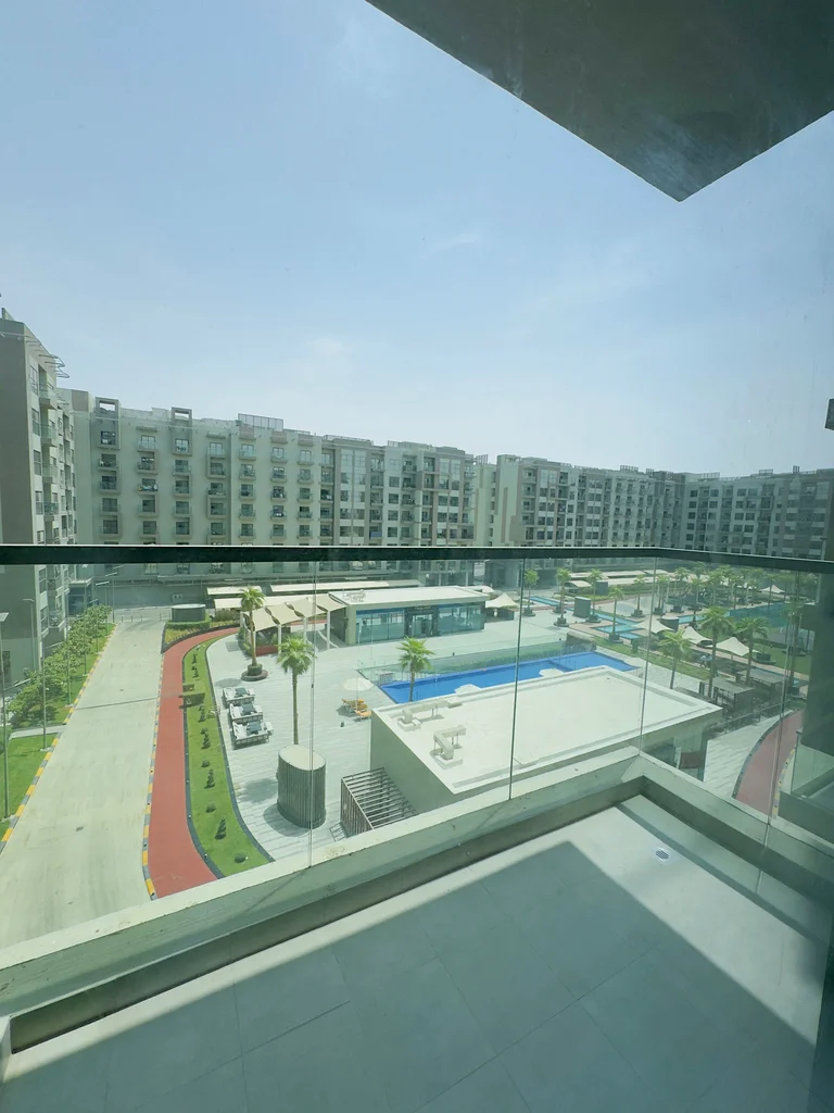 Spacious Studio in Lawnz by Danube | Modern Studio | Pool View63742003271554110