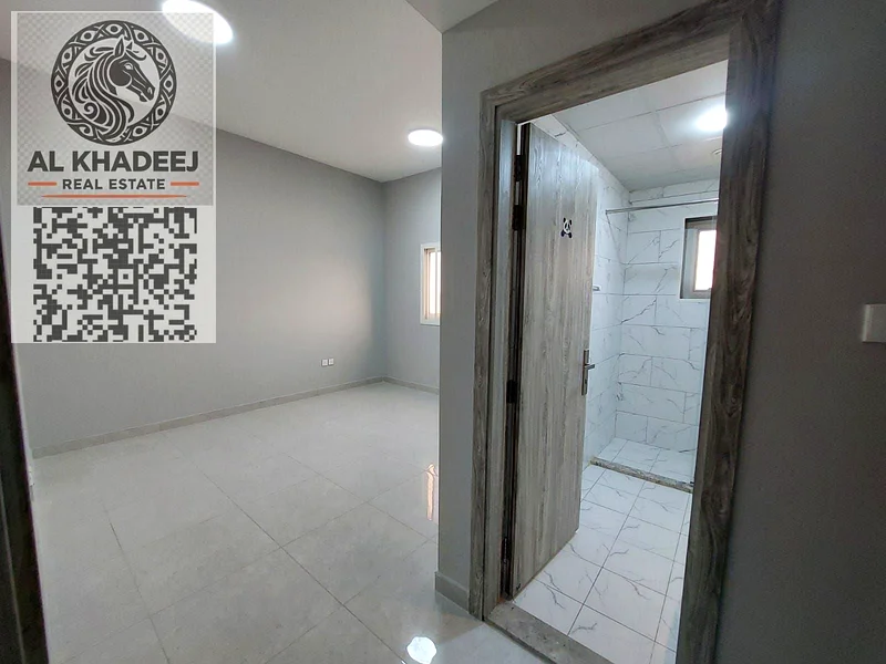 شقة فاخرة للإيجار السنوي - غرفتين وصالة في الجرف 3 - أول مستأجر63713982359426114