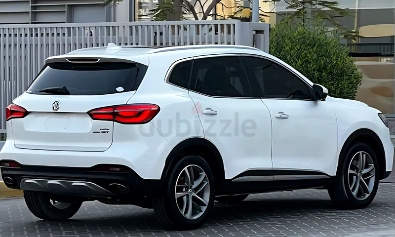 MG HS Trophy Gcc Full Option 2021.  Full Service63699027012738113