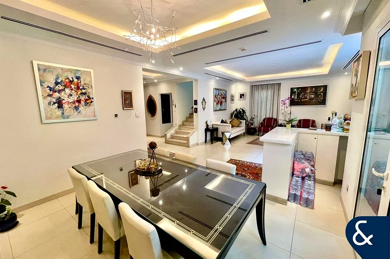 Type 3S1 | Great Location | VOT | End Unit64011442617217110