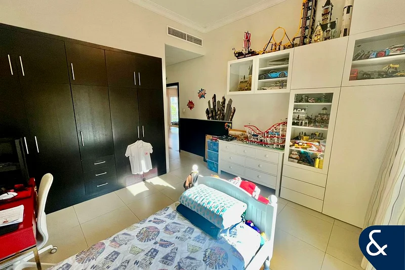 Type 3S1 | Great Location | VOT | End Unit64011442617217113