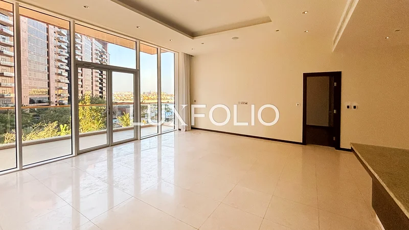 Sea View | Spacious | Balcony | Available63805749340931111