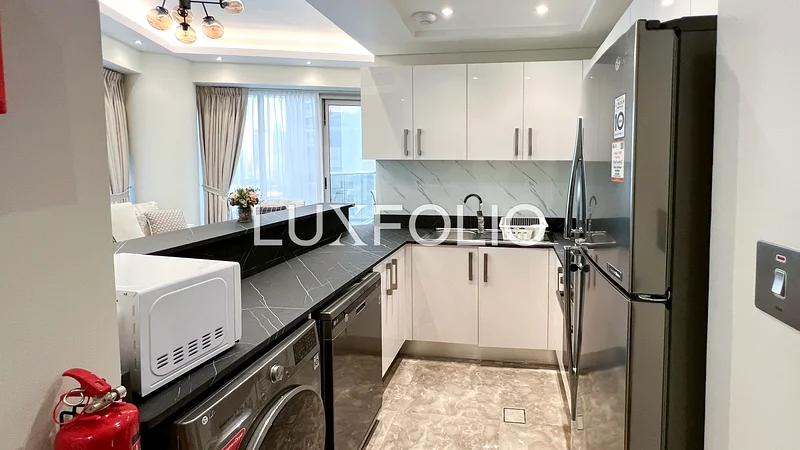 HIGH Floor | 2 Bedroom plus 3 Balcony | Upgraded!64036737276929112