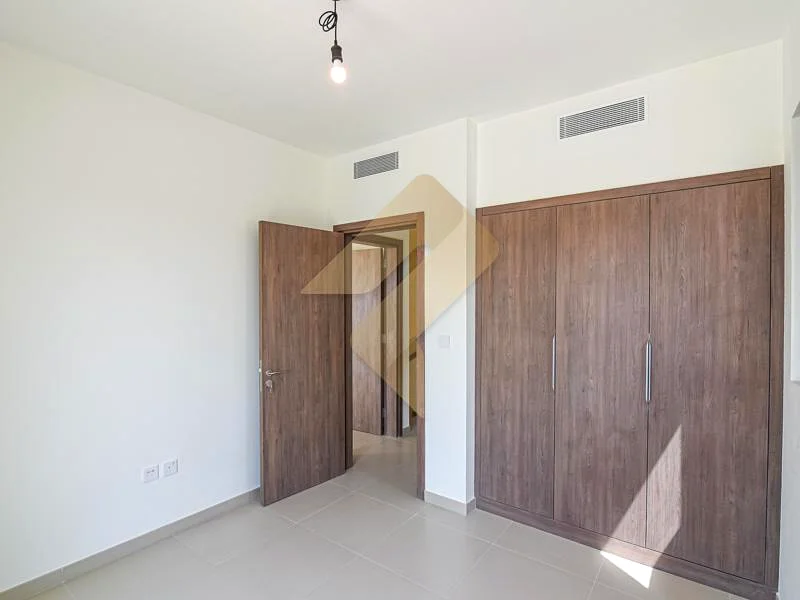 Ready | Closed Kitchen | Options Available63807175823363114