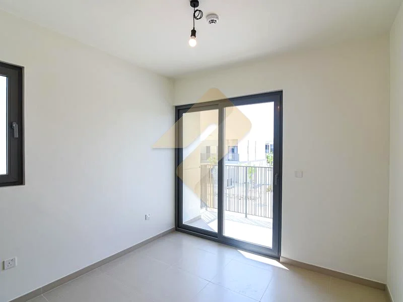 Ready | Closed Kitchen | Options Available63807175823363112