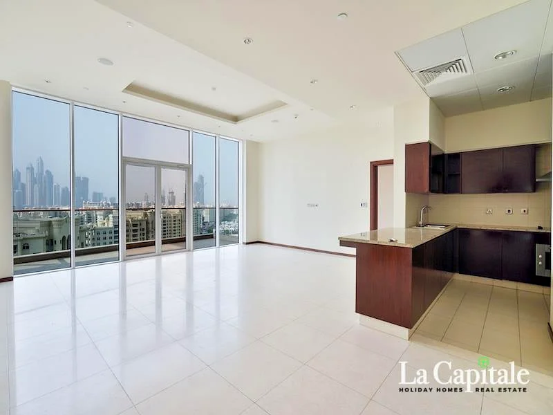 سعر جيد | حالة جيدة | إطلالة جزئية على البحر63805749355906110