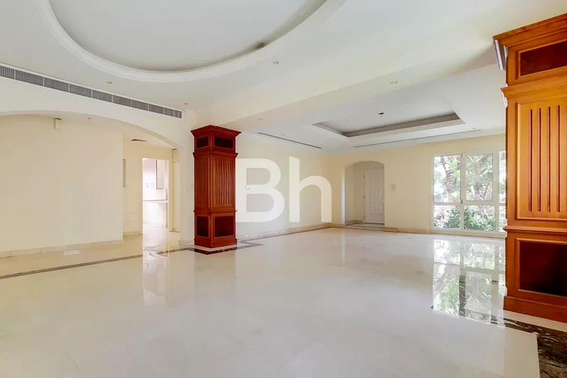 Upgraded | Close To Lake | Large Plot63726113561217113