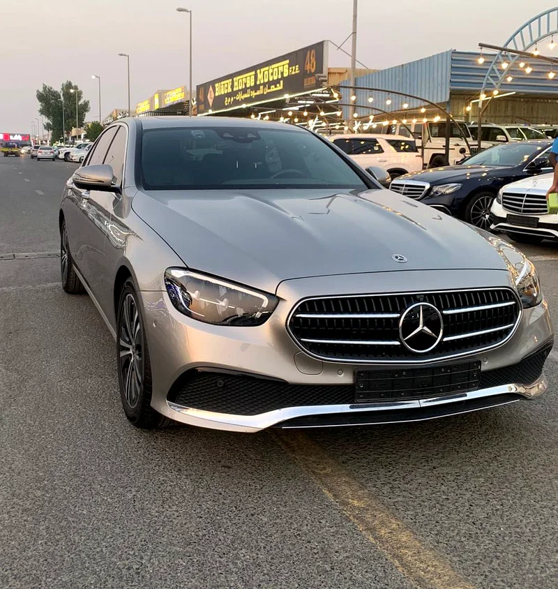 Mercedes-Benz E250 v4 2.0L Model 202263613135024258113