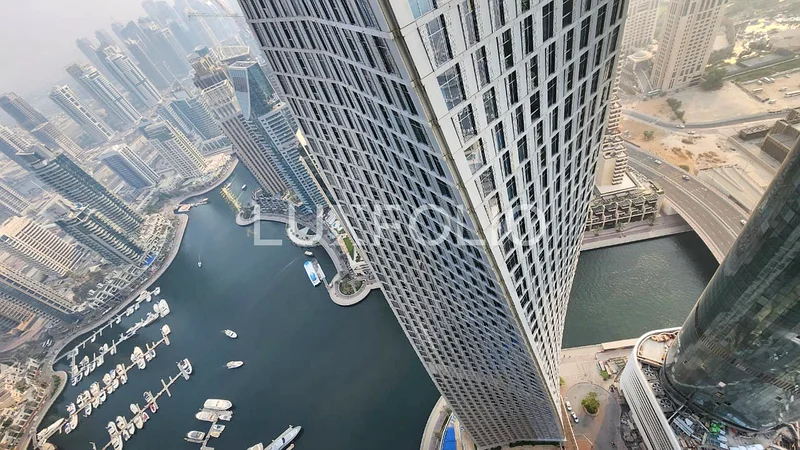 مفروش بالكامل | طابق عالي | تصميم فيندي63777728895105114